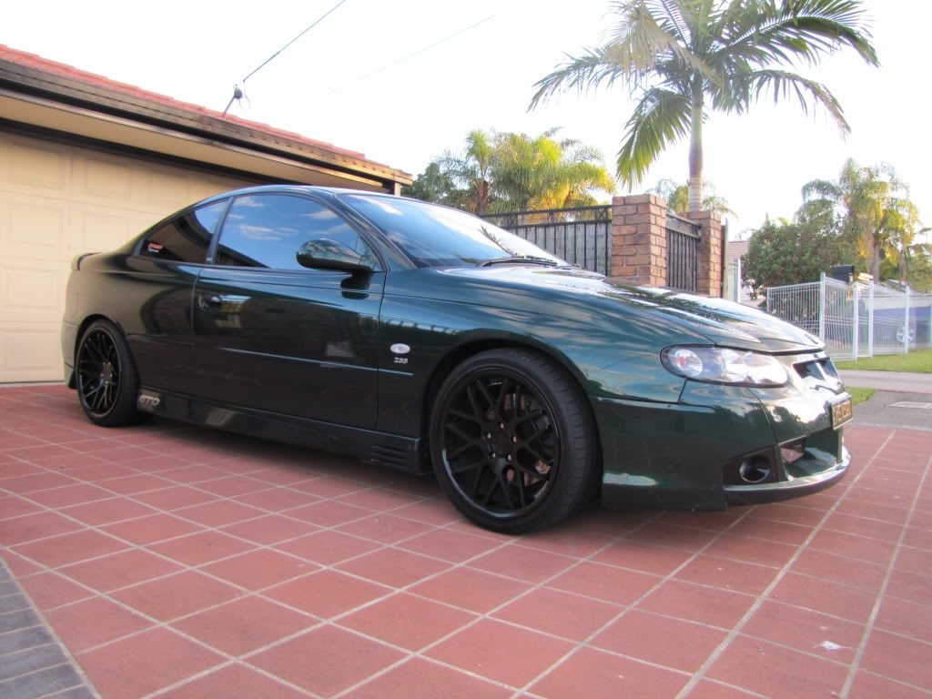 2015 Holden HSV GTS VIN 6G1FL5EP2FL136590 | Hagerty Valuation Tools, image size:1024x768