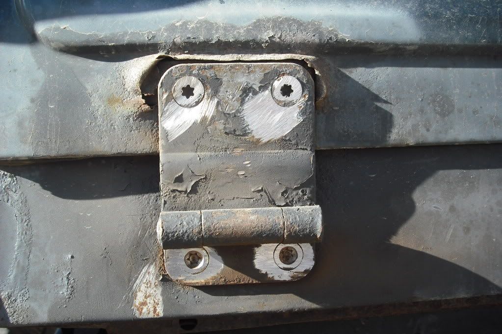 rusted hinge screws Jeep Enthusiast Forums