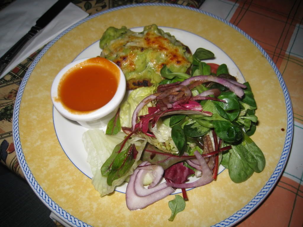 Plantain gratin with guacamole
