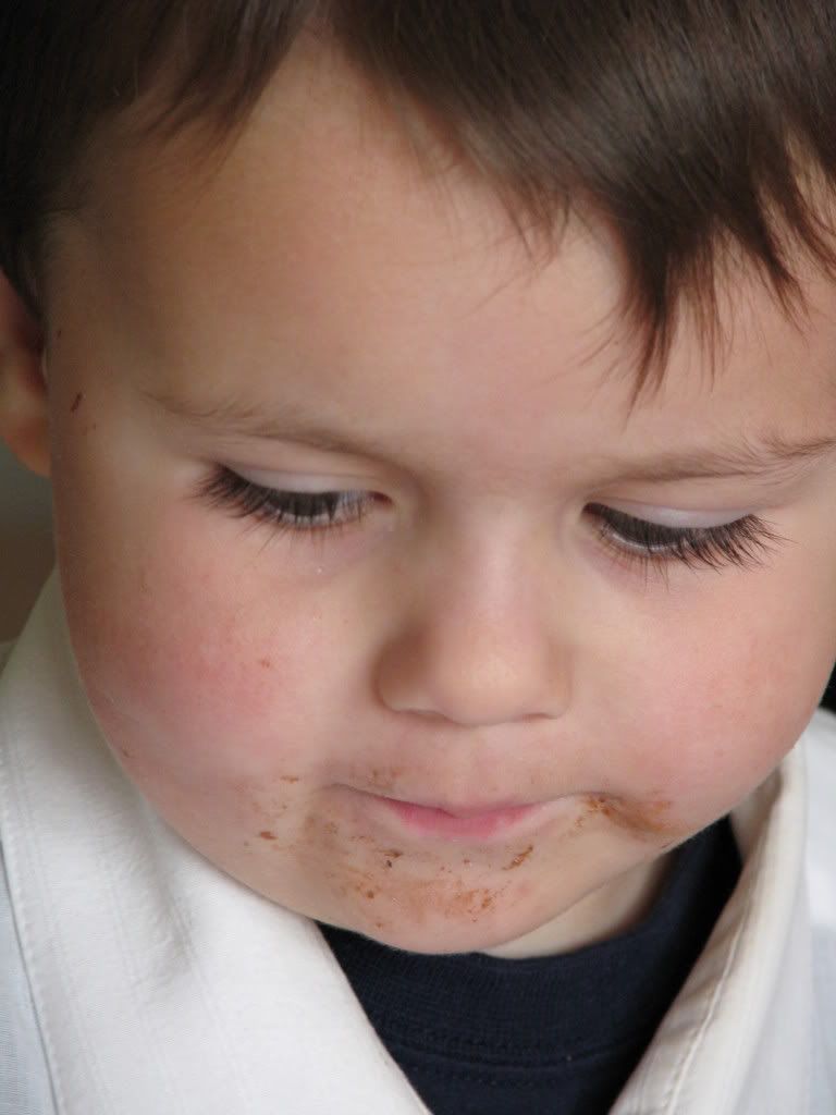 IMAGE: http://i215.photobucket.com/albums/cc18/Kristaly_Kids/Owens%20Album/IMG_0095.jpg