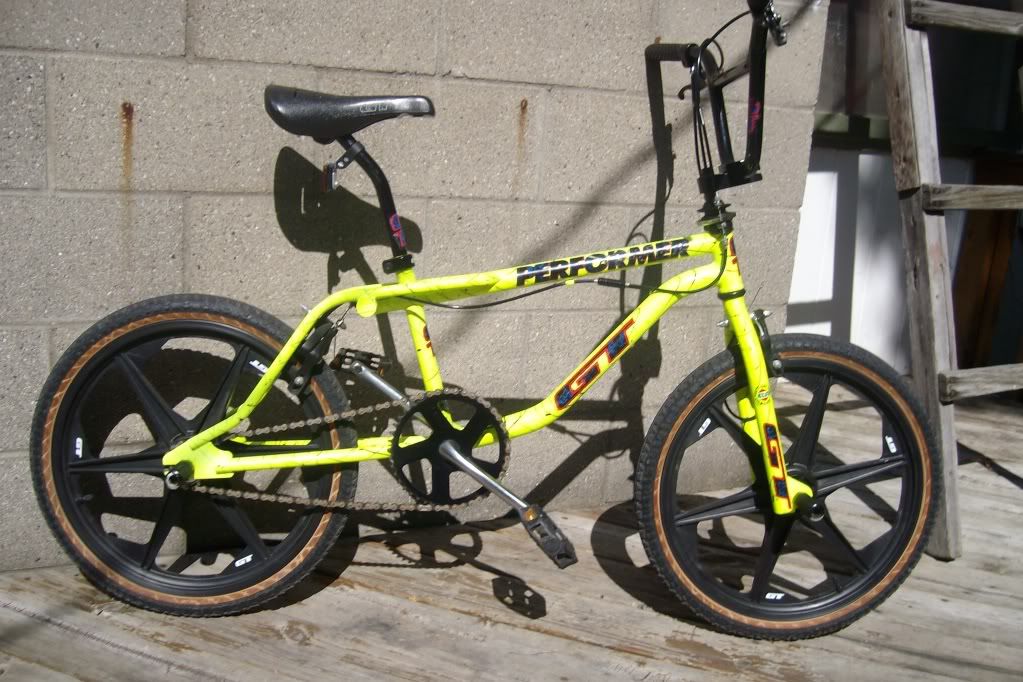 gt bike touch up paint