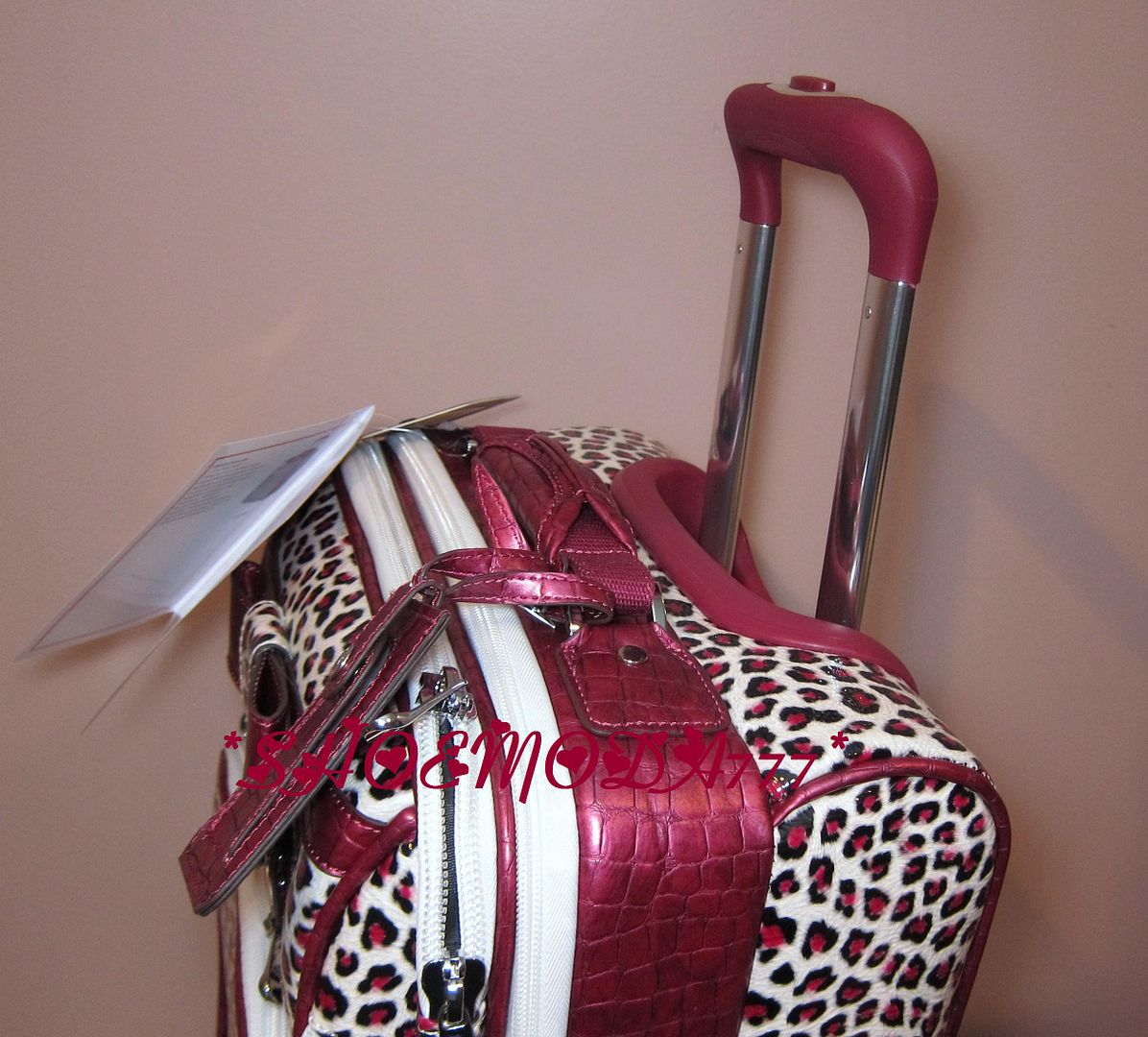 GUESS 20" BRICKEN Travel Roller Carry On Luggage Suitcase Bag Pink