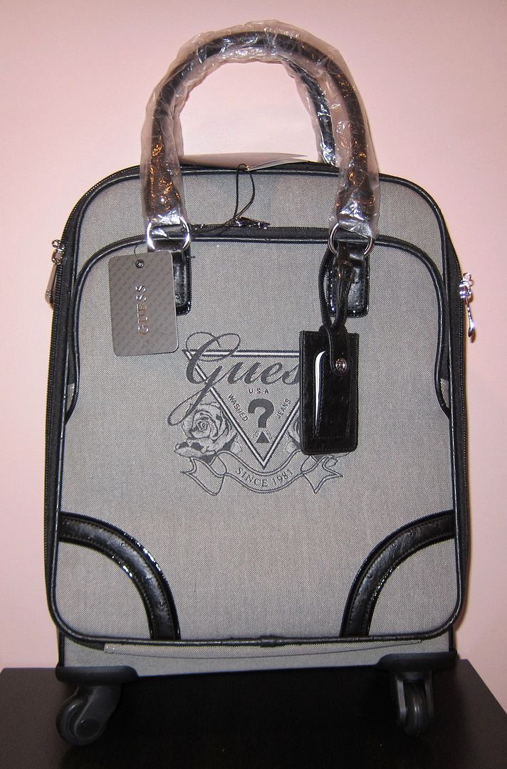 GUESS Avignon 20" 4 Wheel Fashion Spinner Upright Travel Luggage