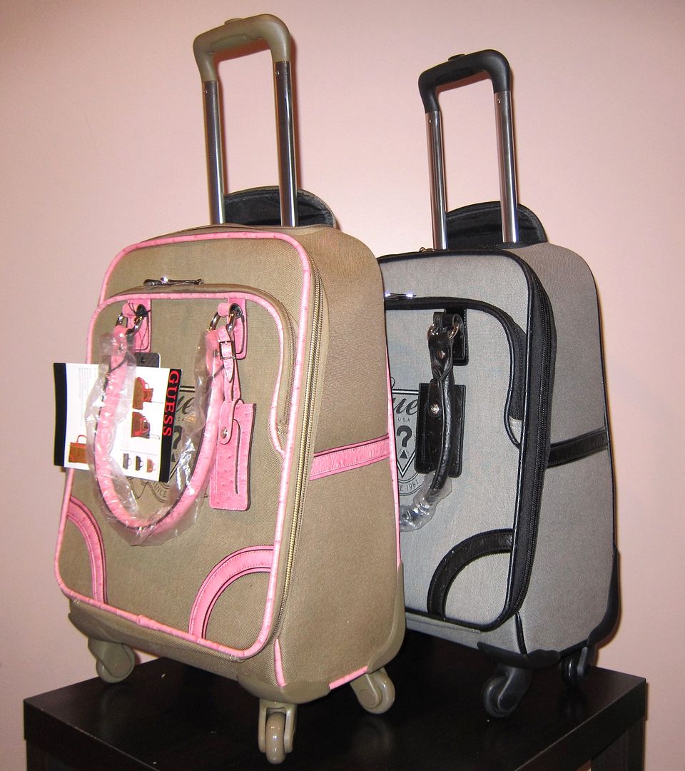 GUESS Avignon 20" 4 Wheel Fashion Spinner Upright Travel Luggage