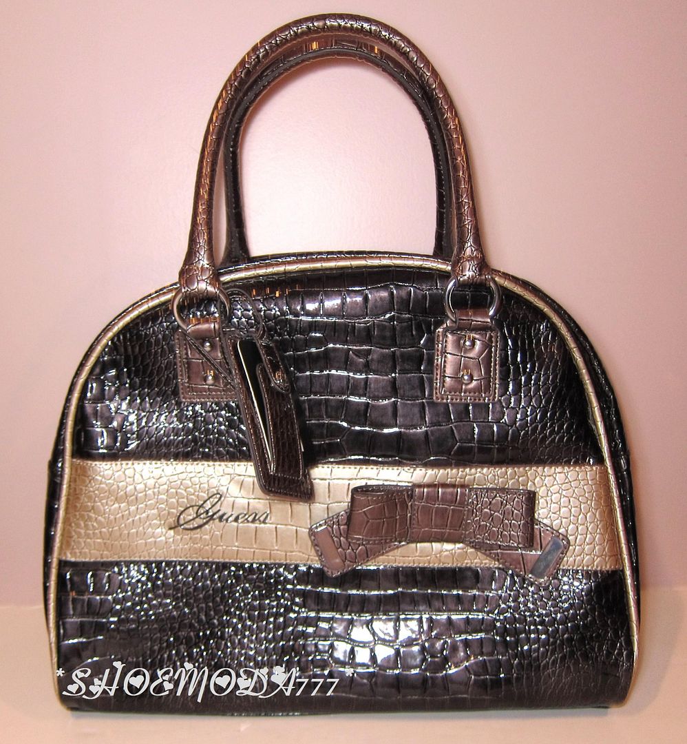 GUESS SUMMERLAND Dome Traveler Travel Carry On Luggage Shoulder Bag