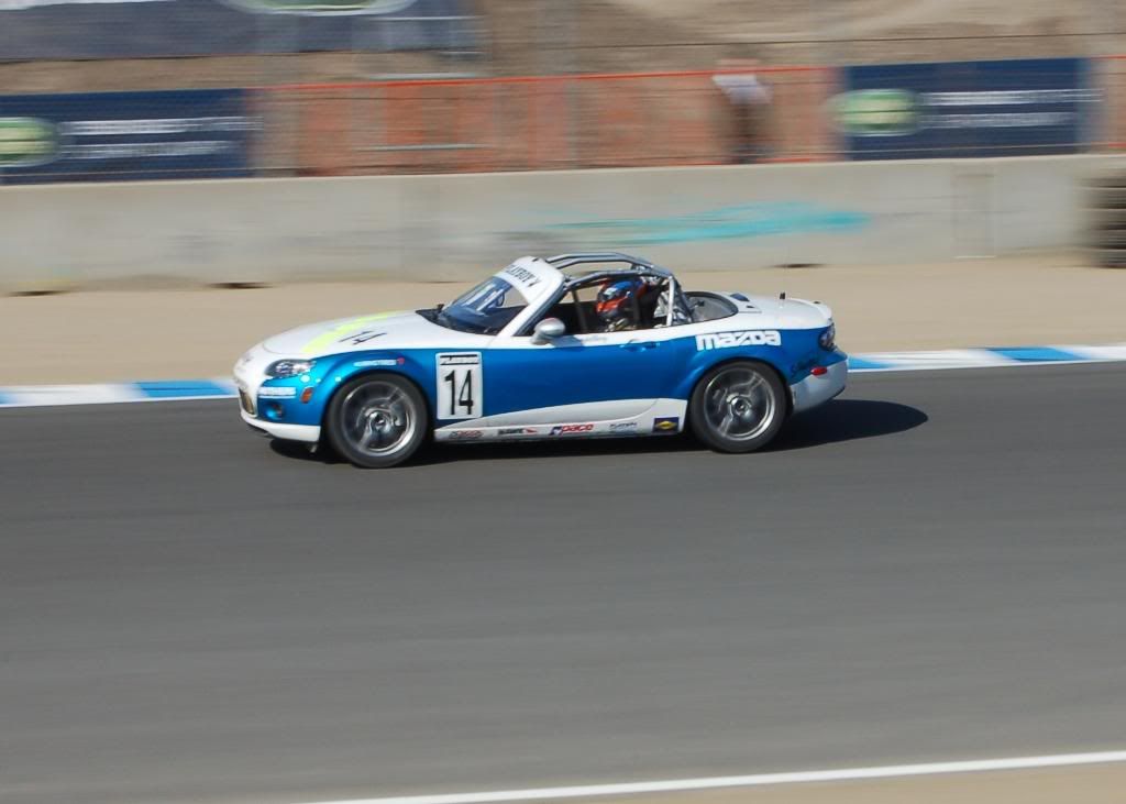 http://i215.photobucket.com/albums/cc214/vt1992s10/Monterey%20Sports%20Car%20Championship/DSC_3958.jpg