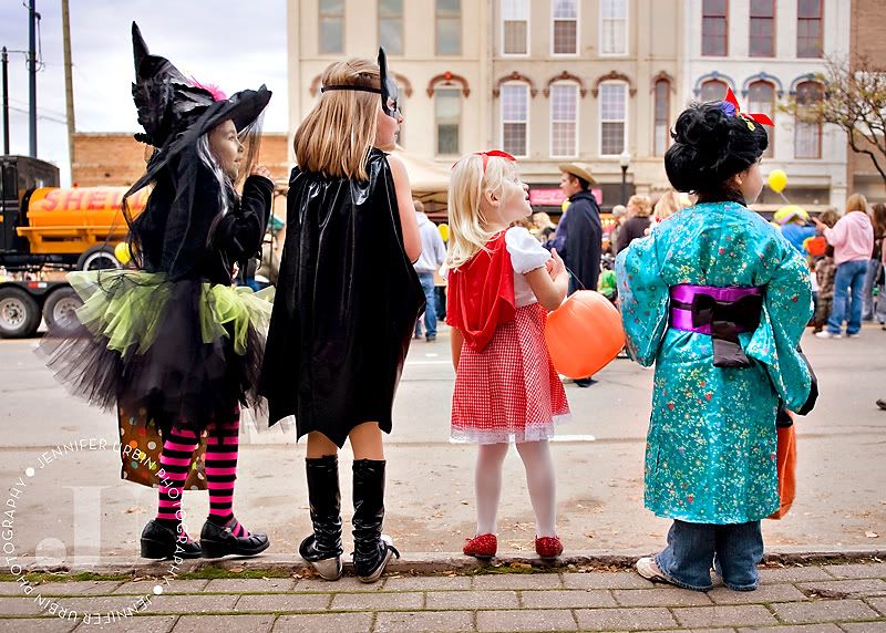 Howell,MI Children's Photographer,Brighton,Halloween Pictures,Halloween Photographer,Halloween Party,Children's Halloween Costumes,Detroit,Sout Lyon