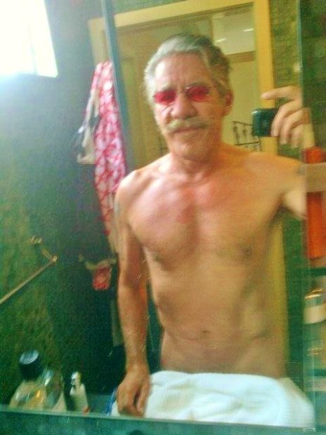 [Image: Geraldo-Rivera-selfie3-464x620_zps8544ba48.jpg]