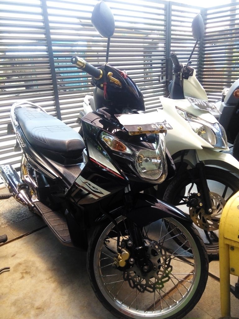 Bekas Yamaha Nouvo Z 2006 Hitam Jarang Ada Modif Vietnam Look Bekas Yamaha Nouvo Z 2006 Hitam Jarang Ada Modif Vietnam Look