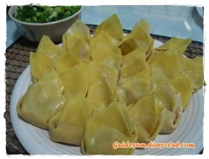 23 July 2008 แม่บ้านมือใหม่กะ เมนูเกี๊ยวหมู กอดกุ้งยักษ์