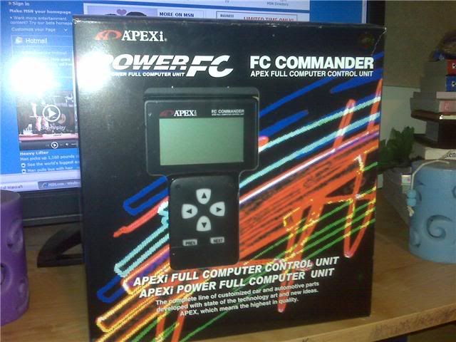 http://i215.photobucket.com/albums/cc33/khoolie/box.jpg