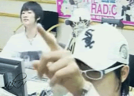 DonghaeticklingEunhyuknot.gif EunHae Tickling Eunhyuk image by silvrangel19 DonghaeticklingEunhyuknot.gif EunHae Tickling Eunhyuk image by silvrangel19