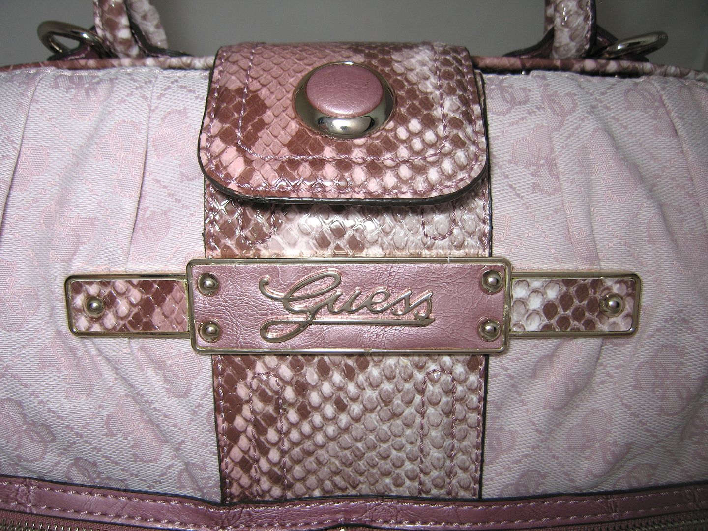 GUESS Dakar Doctor Bag Purse Satchel Wallet Coin Case  